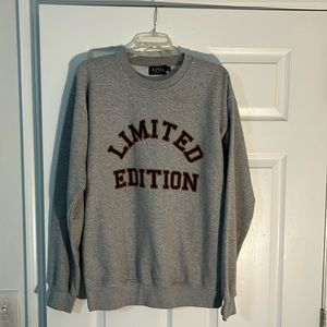 Crewneck sweater